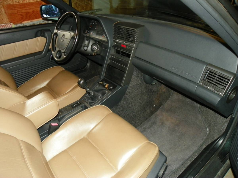 Illustration for article titled At $4,995, Could This 1995 Alfa Romeo 164 LS Be Your Tipo?